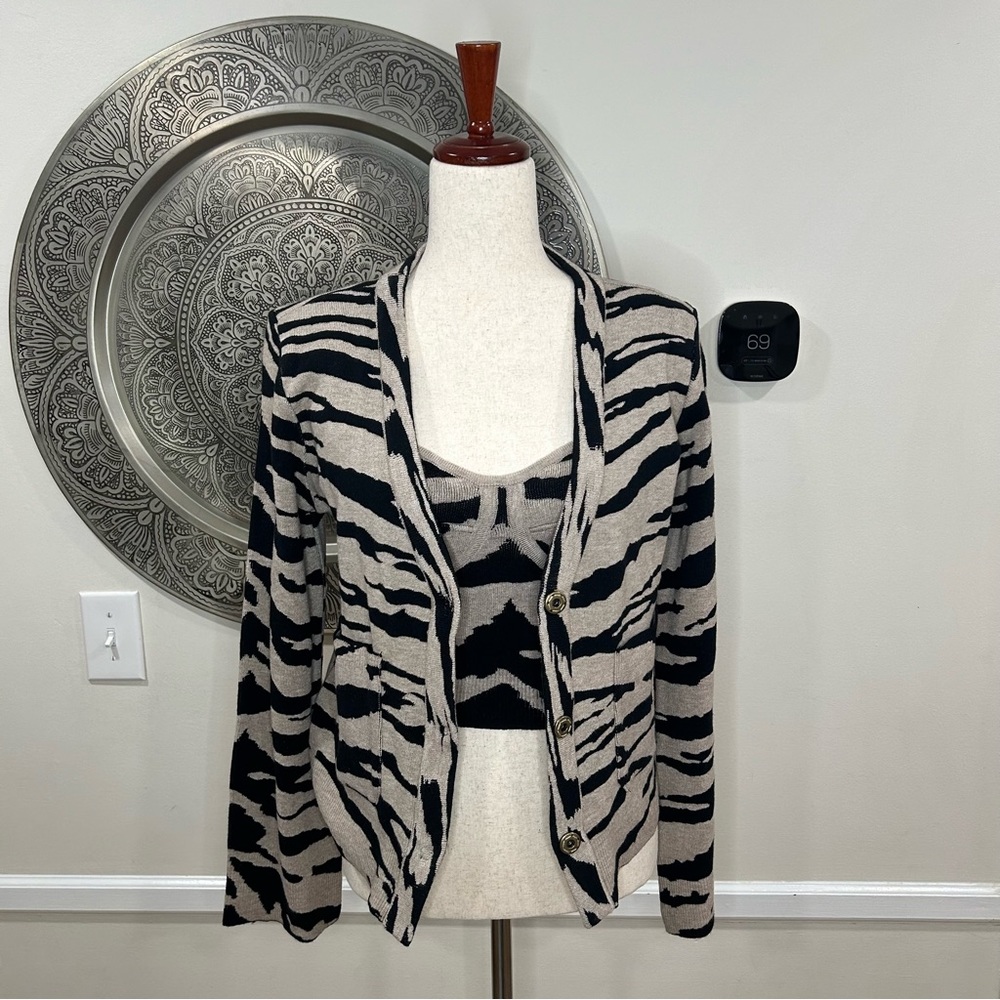 NWT Paola Bernardi Tan Black Zebra Print Jacket and Tank Set  - Size S/M - Picture 8 of 14